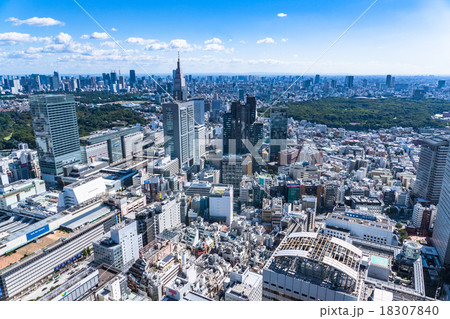 東京・ビジネス街 18307840