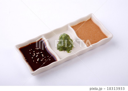 three style of buta sauce in sauce dish isolated three style of buta sauce in sauce dish isolated 18313933