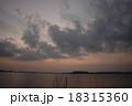 牛久沼の夕景 18315360
