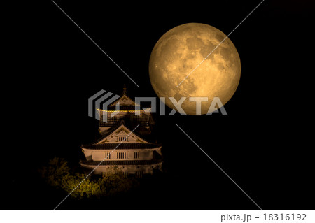 中秋の名月と岐阜城 18316192