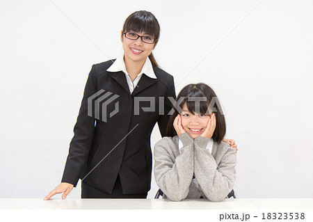 塾　生徒　先生 18323538