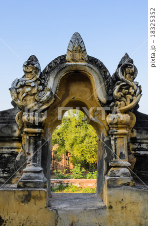 Maha Aungmye Bonzan Monastery, Myanmar 18325352