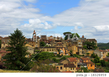 ベルヴェス　ドルドーニュ　フランス 18326959