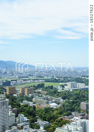 札幌の街並み（北海道大学） 18327622