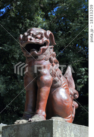 観音寺市「琴弾八幡宮」、参道登り口の備前焼の狛犬 観音寺市「琴弾八幡宮」、参道登り口の備前焼の狛犬 18333209