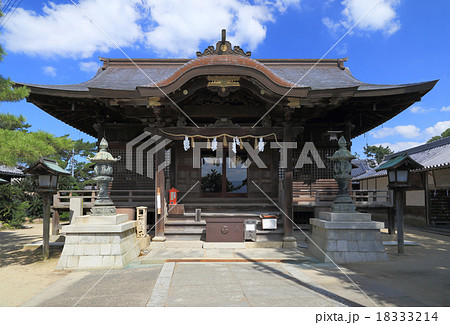 観音寺市琴弾山山頂「琴弾八幡宮」拝殿（神仏分離までの四国霊場第68番札所） 18333214