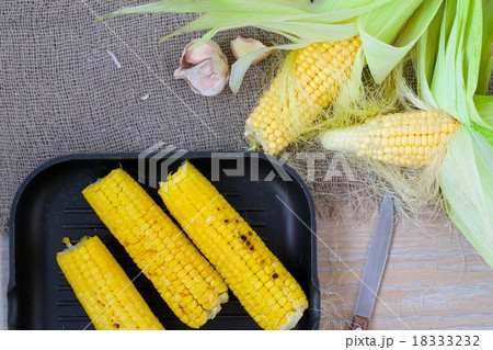Grilled corn Grilled corn 18333232