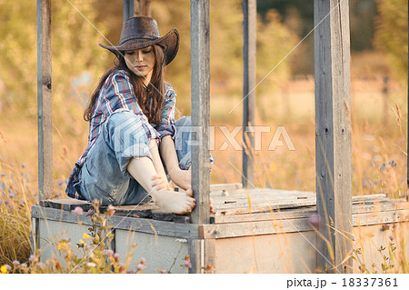 girl style Wild West 18337361