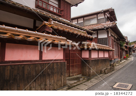 吹屋の赤い町並み 吹屋の赤い町並み 18344272