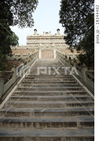 北京 碧雲寺 (香山公園) 金剛宝座塔 北京 碧雲寺 (香山公園) 金剛宝座塔 18344492