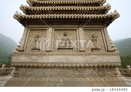北京　碧雲寺　（香山公園）　金剛宝座塔 18344495