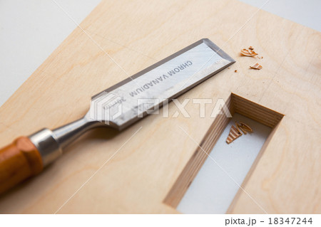 Making a component of wood furniture Making a component of wood furniture 18347244