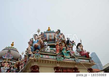 シンガポール　スリ・マリアマン寺院 18350069