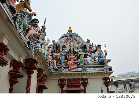 シンガポール　スリ・マリアマン寺院 18350078