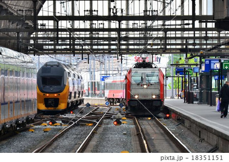 ヨーロッパの列車 ヨーロッパの列車 18351151