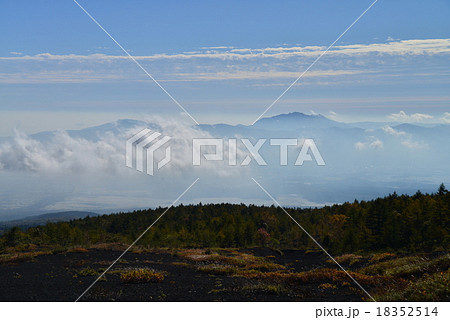 富士山、双子山から箱根山遠望 18352514