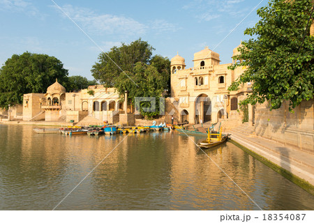 インド　ジャイサルメール　カディサール湖 18354087