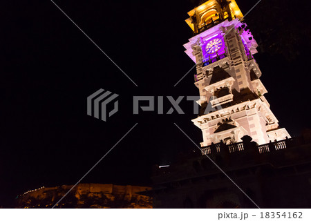 インド ジョードプルの時計塔と砦 ピンク インド ジョードプルの時計塔と砦 ピンク 18354162