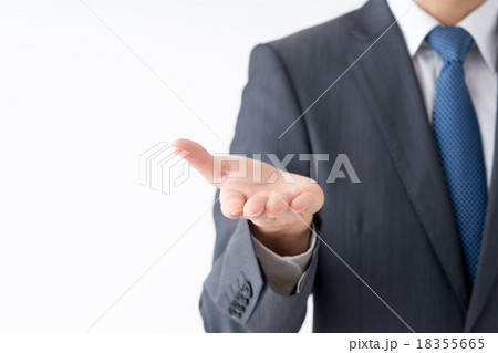 若いビジネスマン 18355665