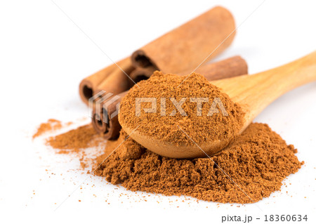 cinnamon ground and sticks 18360634