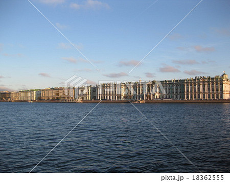 エルミタージュ美術館　ロシア 18362555