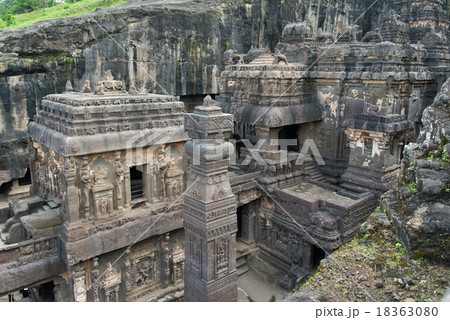 インド　エローラ　カイラーサナータ寺院 18363080