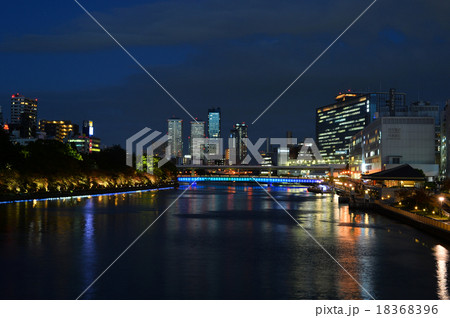 大阪天神橋の夜景 18368396