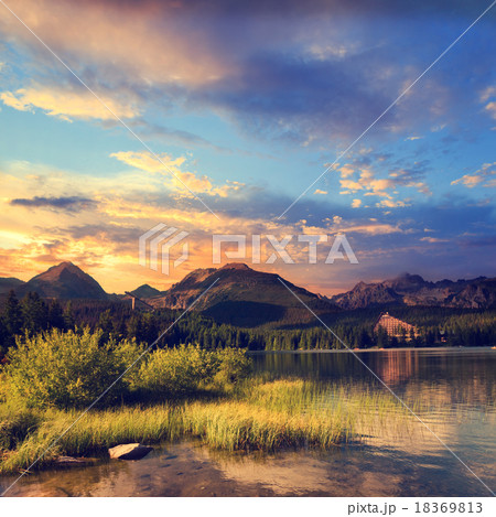 Mountain lake Strbske pleso, Slovakia, Europe 18369813