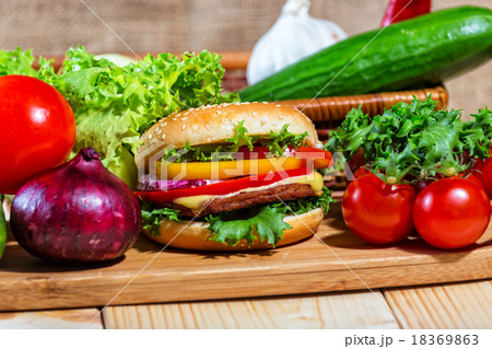 homemade hamburger with fresh vegetables, close up 18369863