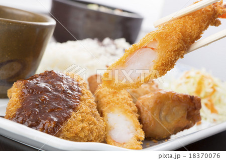 名古屋名物!えびフライ、海老、味噌だれ 名古屋名物!えびフライ、海老、味噌だれ 18370076