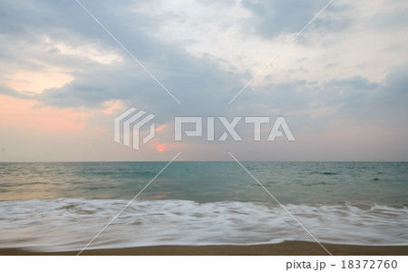 Seascape sunset at Andaman sea, Thailand Seascape sunset at Andaman sea, Thailand 18372760
