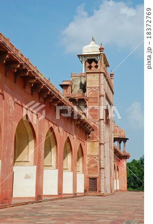 Akbar's tomb in Agra, India 18372769