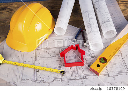 Yellow helmet, project drawings and house model Yellow helmet, project drawings and house model 18376109