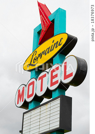 Lorraine sign 18376973