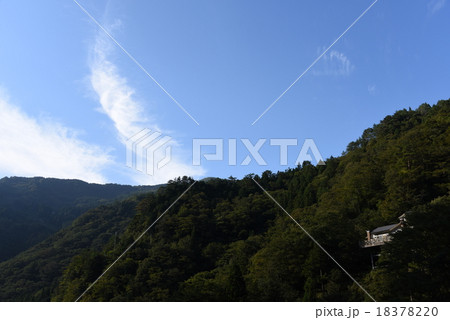 祖谷渓の山々 18378220