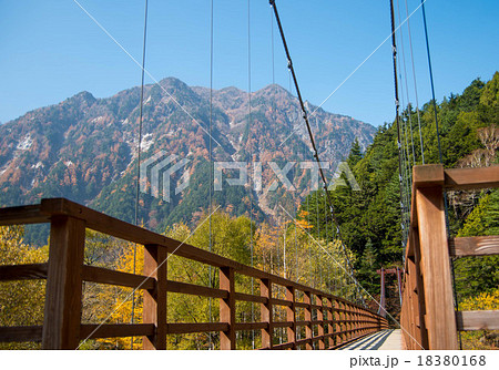 上高地 横尾大橋 秋 上高地 横尾大橋 秋 18380168