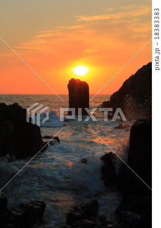 東尋坊と雄島 東尋坊と雄島 18383383