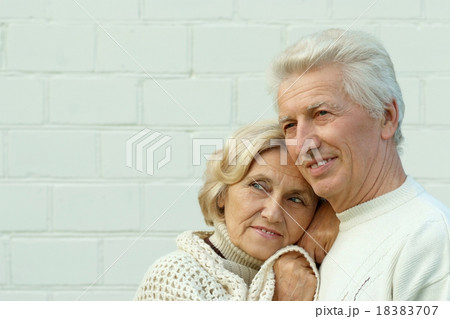 beautiful elderly couple outdoor beautiful elderly couple outdoor 18383707