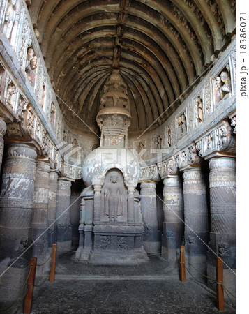 世界遺産 アジャンター石窟群 の 第19窟 インド の写真素材