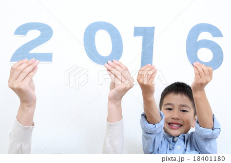 ２０１６　笑顔の子供 18401180