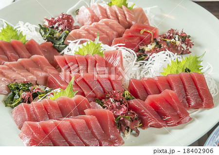 マグロの刺身 18402906