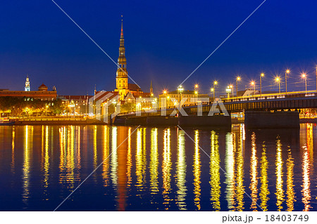 Old Town and River Daugava at night, Riga, Latvia Old Town and River Daugava at night, Riga, Latvia 18403749