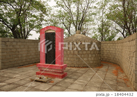 北京　房山区　昊天公園　孟良焦賛墓 18404432