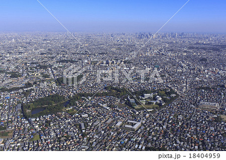 郊外の住宅地 18404959