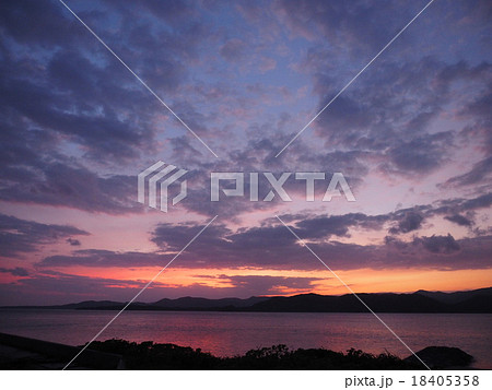 夕焼け島 夕焼け島 18405358