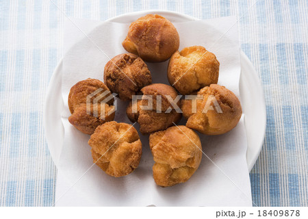 サーターアンダギー 18409878