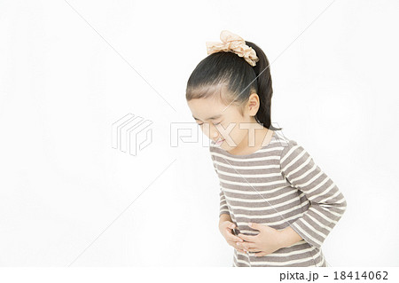 腹痛 吐き気 女の子 小学生 苦しい 苦しむ 痛い 腹痛 吐き気 女の子 小学生 苦しい 苦しむ 痛い 18414062