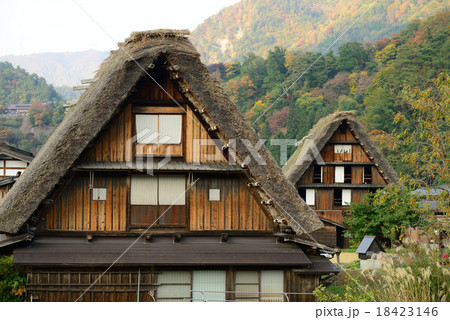 秋の白川郷 秋の白川郷 18423146