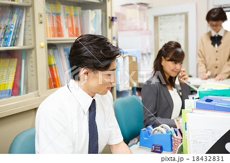 a private-tutoring school 18432831