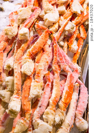 Frozen king crab legs in Pike place market 18437020